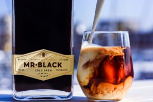 How To Make The Classic White Russian Cocktail