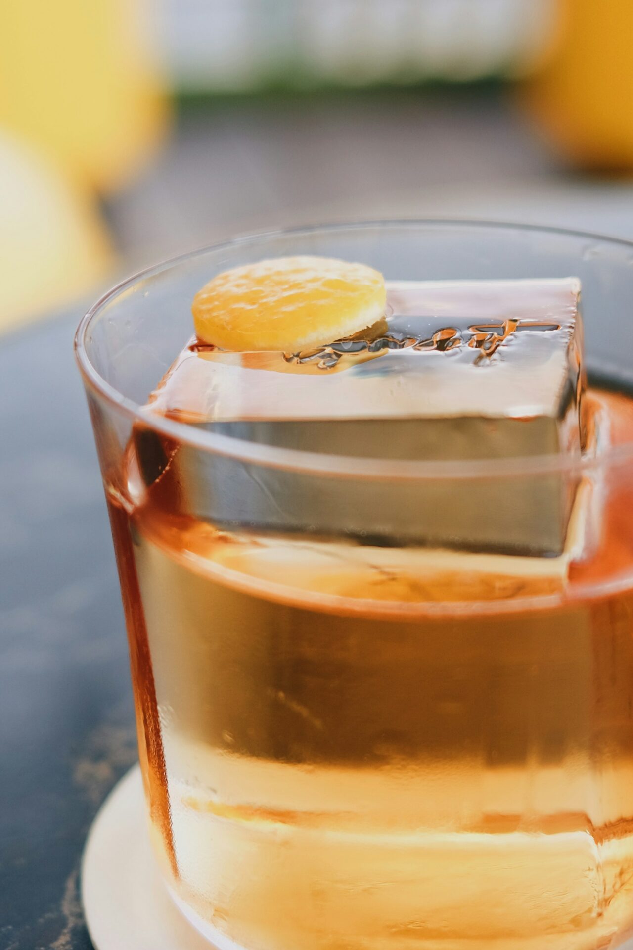 how to make an Añejo Old Fashioned